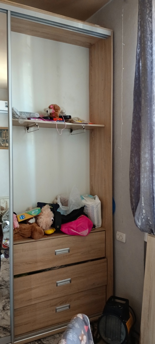Продам шкаф купе. Состояние на (1)