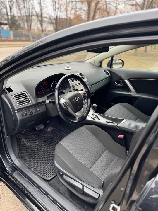 Продам тайоту авенсис 2012 год
-Мотор (8)