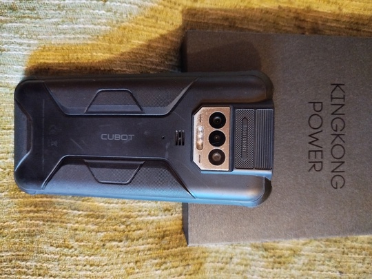 Продам телефон б/у CUBOT KINGKONG (2)