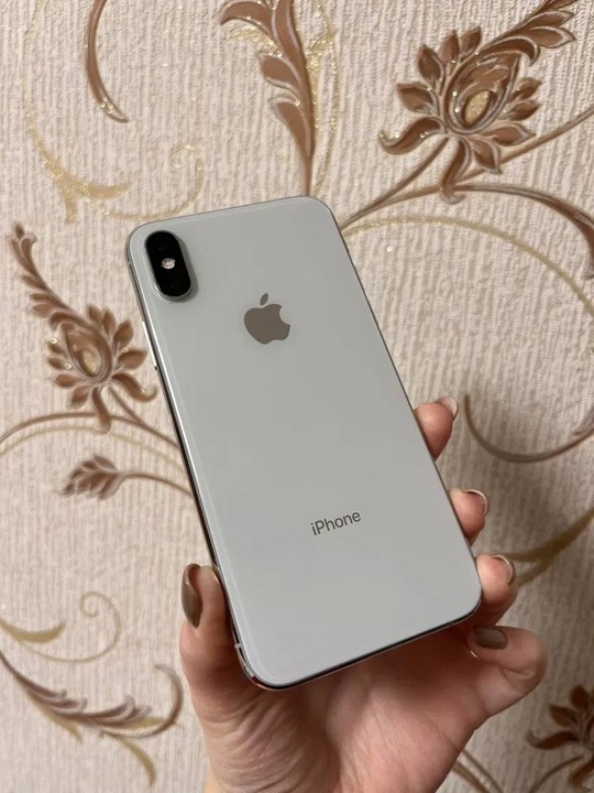 Продаю iPhone XS на 256