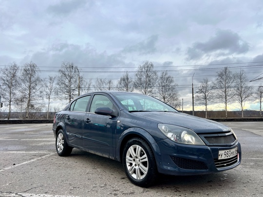 Opel Astra H. 
2008 год. (1)