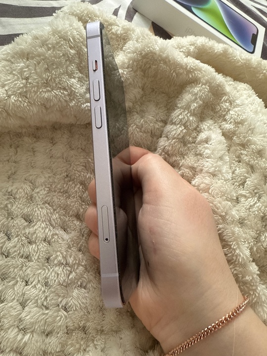 Продам IPhone 14 128 гб (2)