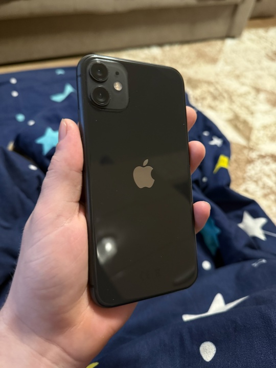iphone 11 128гб 14к
С чехлом