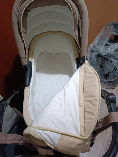 Продается коляска 3в1 б/у
Все части (5)
