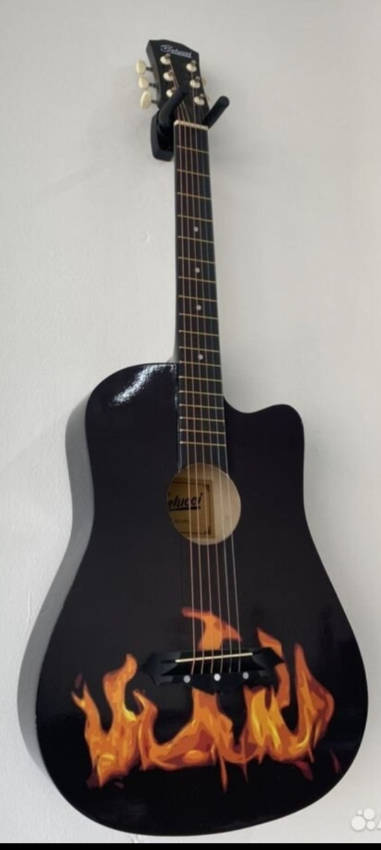 Продам. 4800р. Гитара акустическая 7/8
Абсолютно