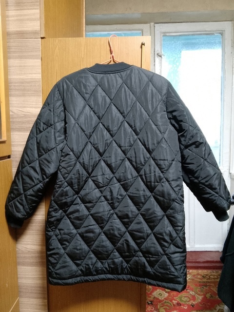 Продам новую женскую стёганую куртку. (2)