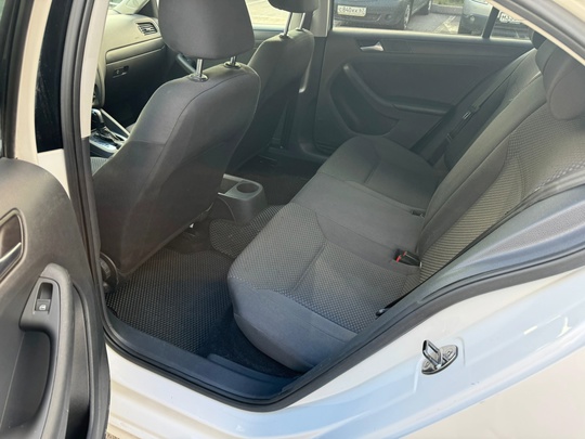 В продаже Volkswagen jetta 2014 (4)