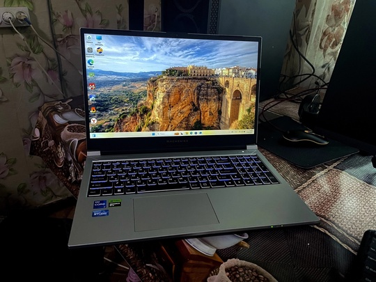 Продам ноутбук игровой Machenike L15