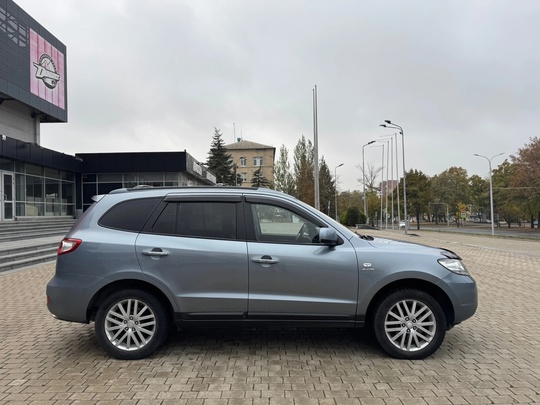 ПРОДАЖА-(РАССРОЧКА)-Кредит.
Hyundai Santa Fe 4WD 
Оснащен (4)