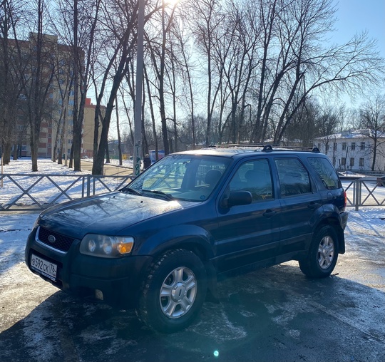 Форд Эскейп 
2003 год
3.0 автомат (6)