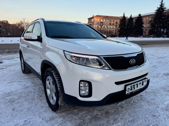 Продам KIA Sorento || 2,4 (2)