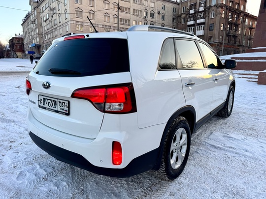 Продам KIA Sorento || 2,4 (3)