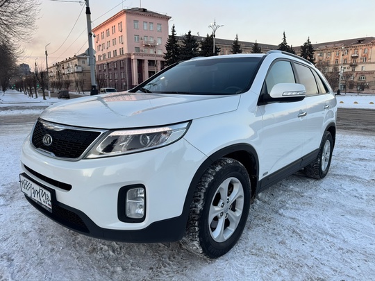 Продам KIA Sorento || 2,4 (7)