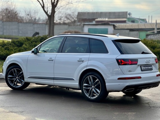 В продаже в Луганске
Audi Q7
Объем (2)