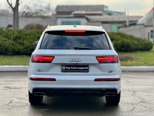 В продаже в Луганске
Audi Q7
Объем (3)