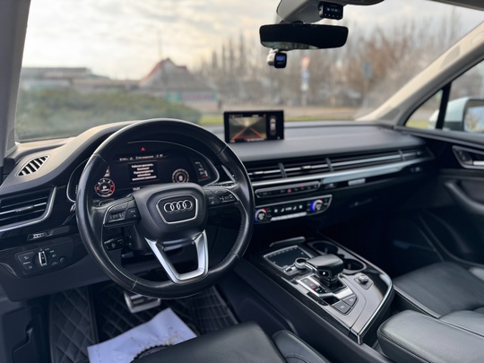 В продаже в Луганске
Audi Q7
Объем (5)