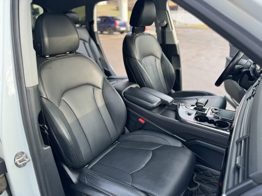 В продаже в Луганске
Audi Q7
Объем (6)
