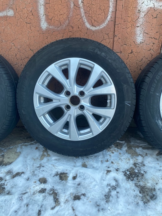 Продам: Колеса летние R-15 для (3)
