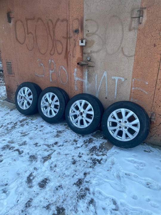 Продам: Колеса летние R-15 для (6)