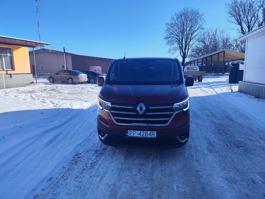 В продаже Рено трафик 2022г,2.0 (7)