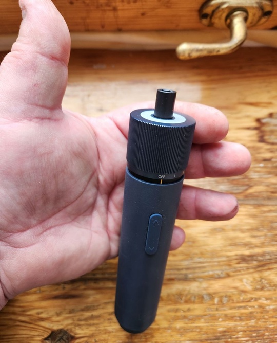 Продам. Электрическую отвёртку xiaomi hoto. (3)