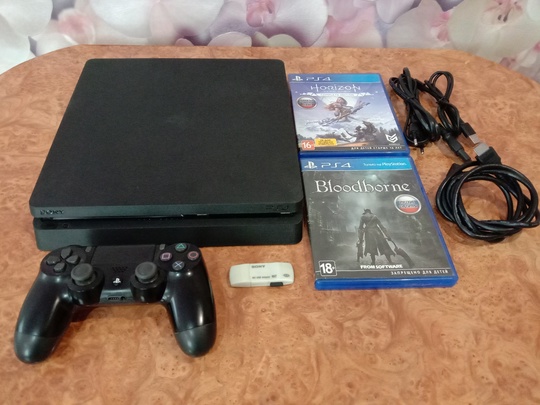 Приставка SONY PlayStation-4slim, на 1TB,