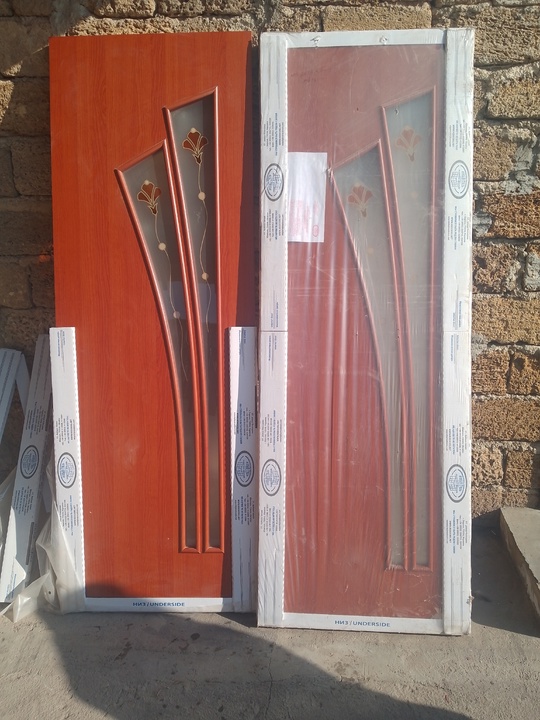 Продам межкомнатные двери 2 на (1)