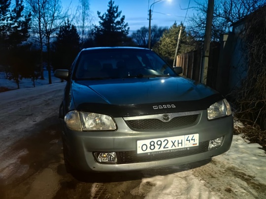 Продаётся мазда 323f 1999 год.