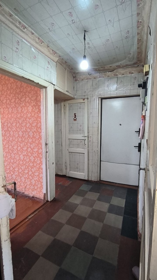 ПРОДАМ 
3 квартиру в Жовтневом