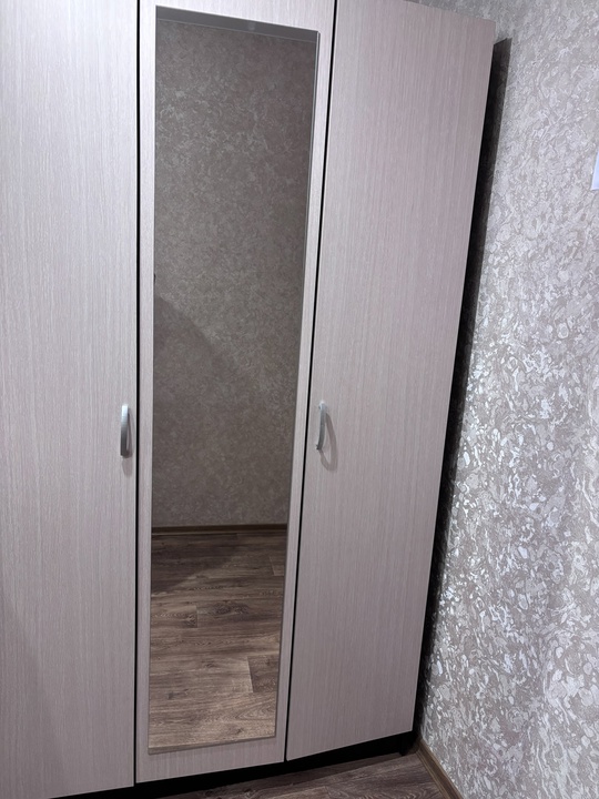 Продам шкаф в хорошем состоянии!Самовывоз (1)