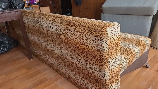 Продам диван срочно еврокнижка , (1)