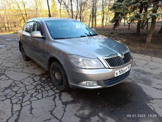 Продам личное авто Шкоду Октавия (1)