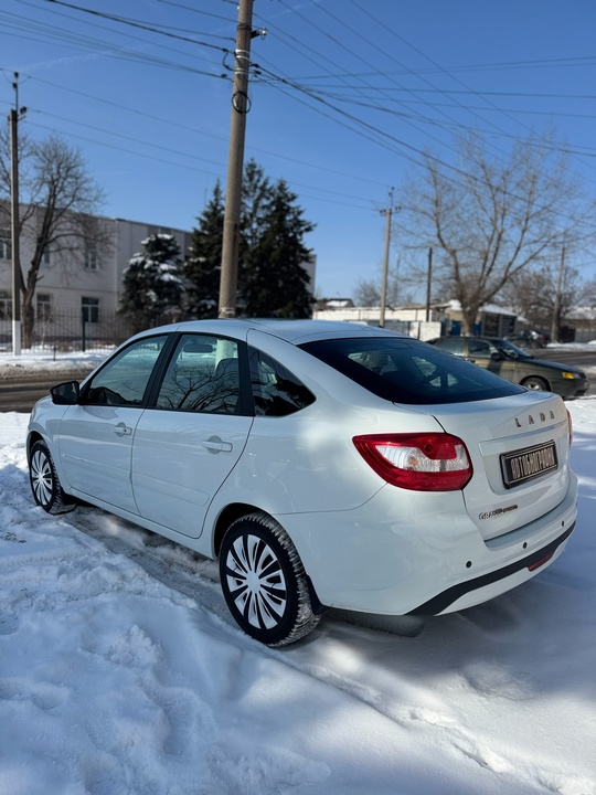 В Продаже LADA GRANTA Лифтбэк
Год (3)