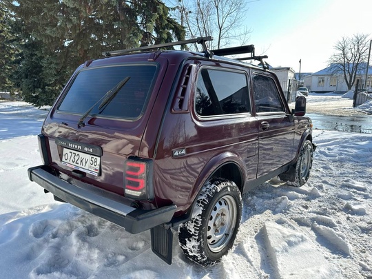 В Продаже LADA NIVA 4x4
2009 (5)