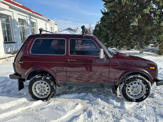 В Продаже LADA NIVA 4x4
2009 (6)