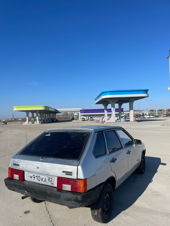 +79781617021 
120:000₽ торг 
2003 год, (2)
