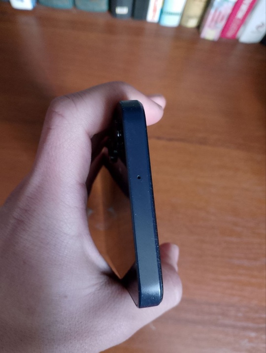 Продам телефон samsung galaxy a15 (2)