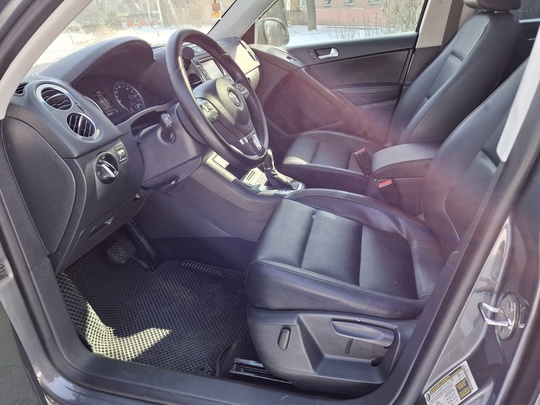 Продам Тигуан/Tiguan 2.0tsi,бензин полный привод,2013 (9)