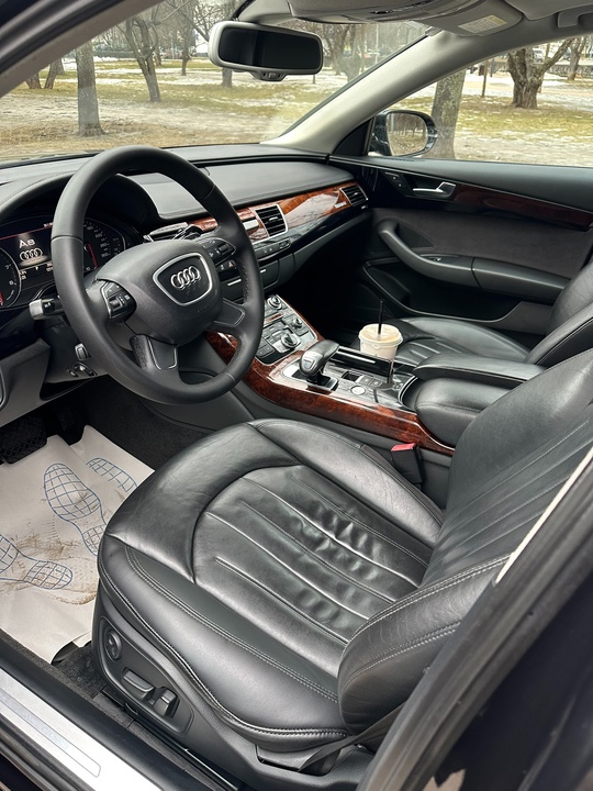 Audi a8 Лонг полный привод (6)
