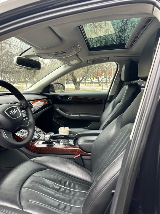 Audi a8 Лонг полный привод (9)