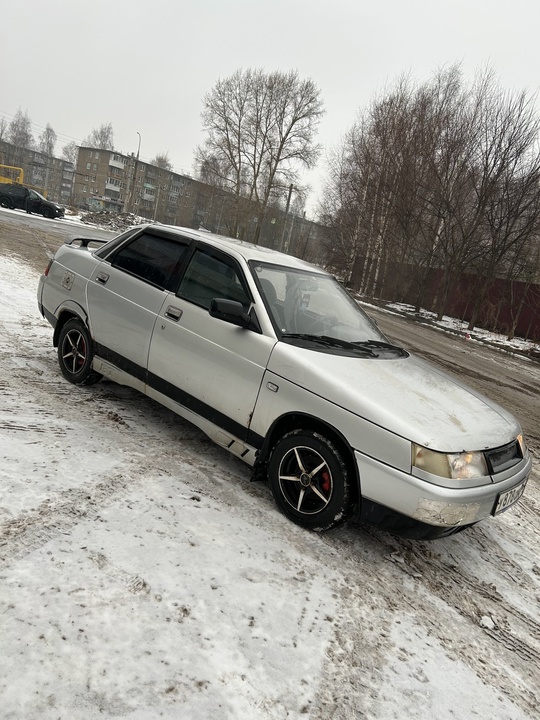 Продам ваз 2110 2003 год