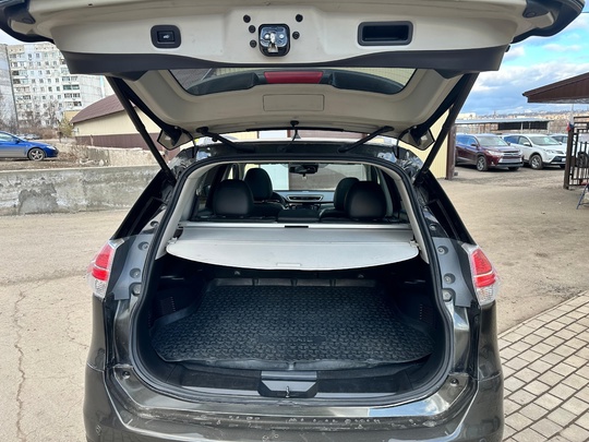 Nissan Rogue 
2015 год
2.5 бензин (9)