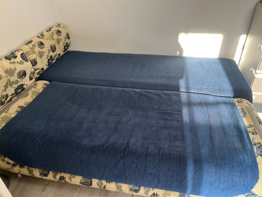Продам диван 5000₽ самовывоз. 79201257326 (2)
