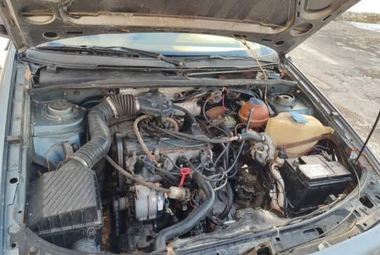 Продам Volkswagen Passat B3 1988 (6)