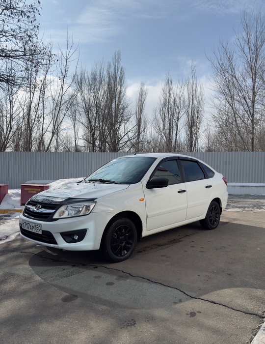 Продам LADA Гранта Лифтбэк 2015г.в (1)