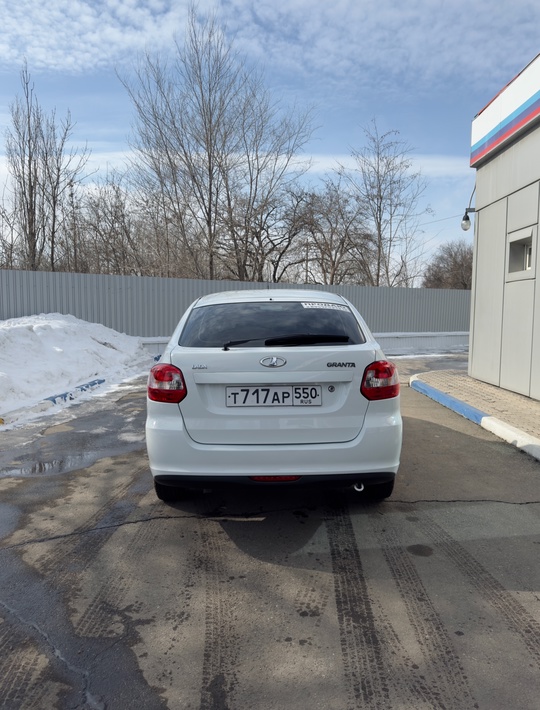 Продам LADA Гранта Лифтбэк 2015г.в (4)