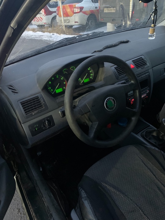 Использую как подменный авто, езжу (4)