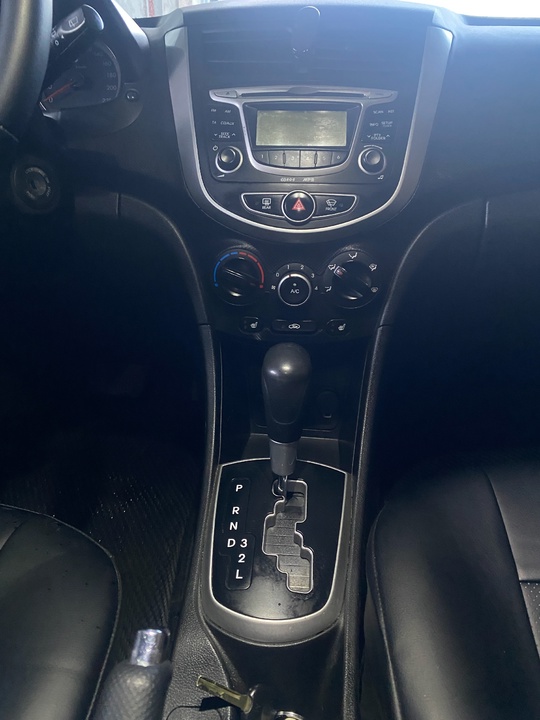 ПРОДАМ HYUNDAI SOLARIS
2013 ГОДА АКПП
Пробег (8)