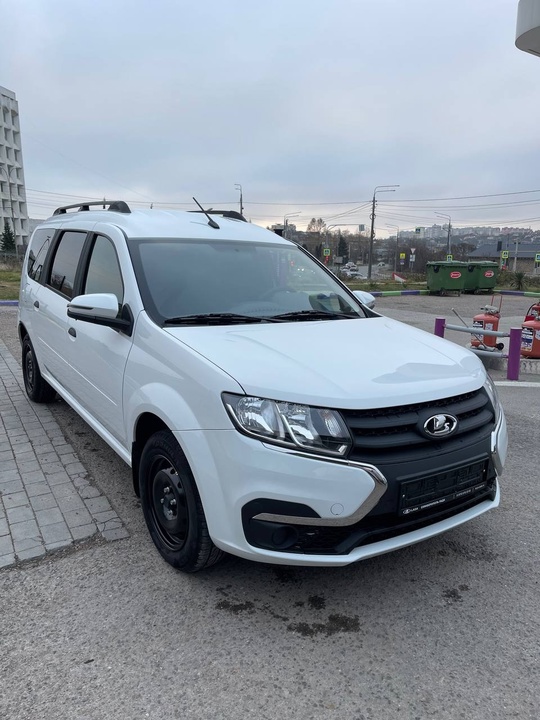 BAЗ (LADA) Largus 1.6 MT,