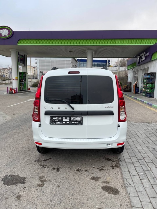 BAЗ (LADA) Largus 1.6 MT, (2)